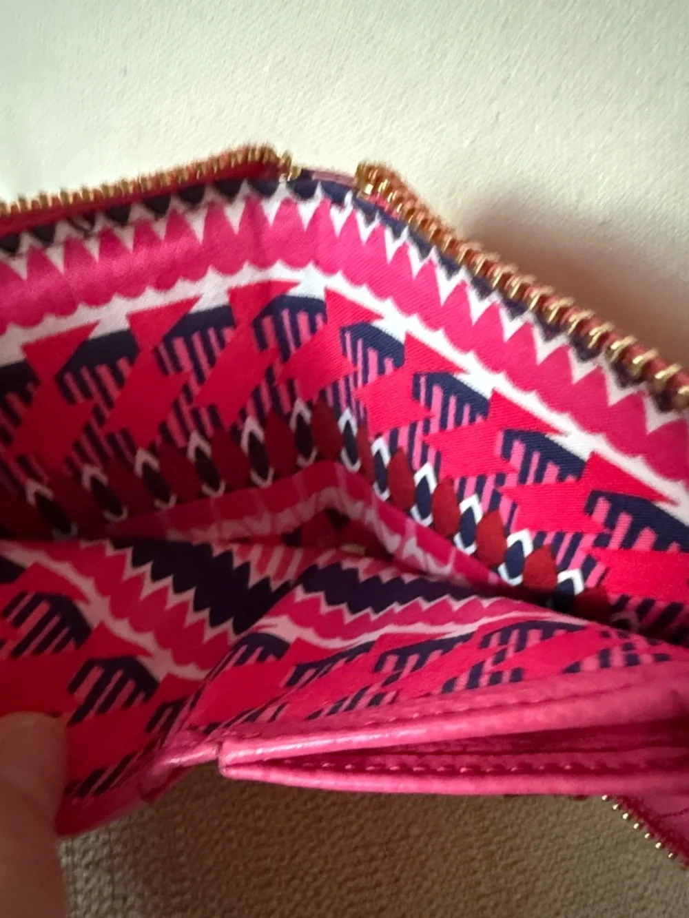 Vera Bradley Zuri Wallet Pink Red Leather Zip Around Bi Fold New - Picture 4 of 9